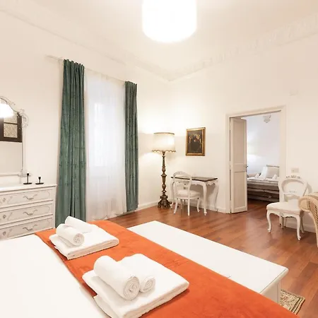 Leonardo Suite Pantheon Apartamento *